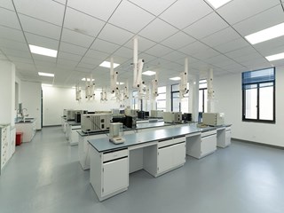 崇真楼B2-203-1气相色谱实训室